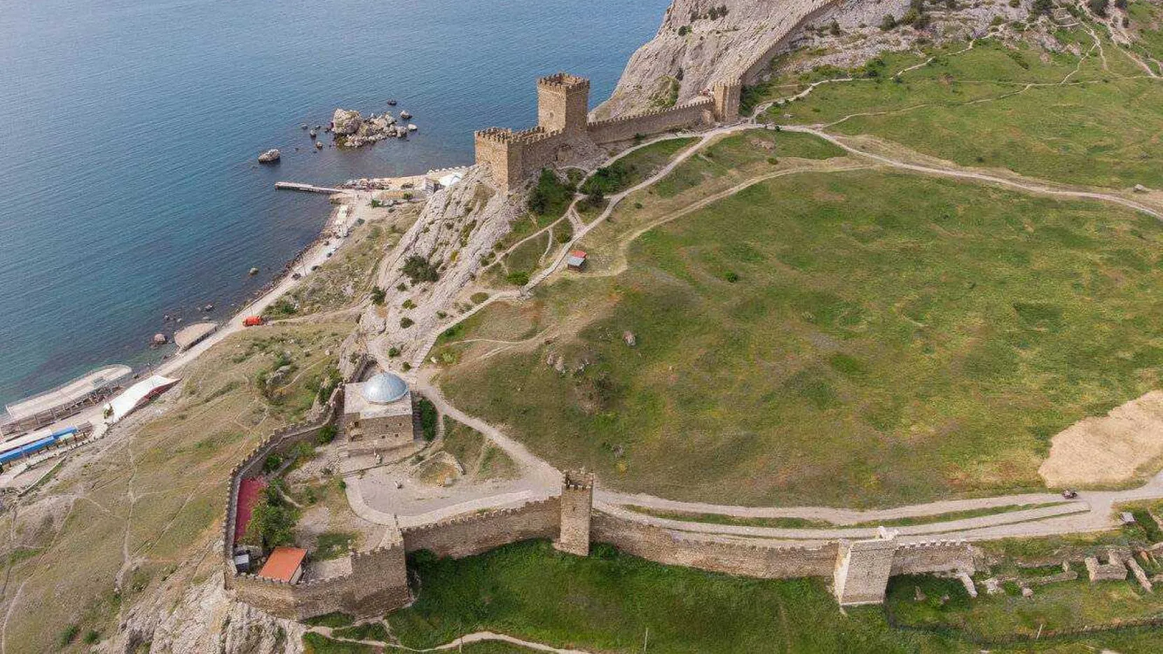 Генуэзские крепости Крыма - В Феодосии
