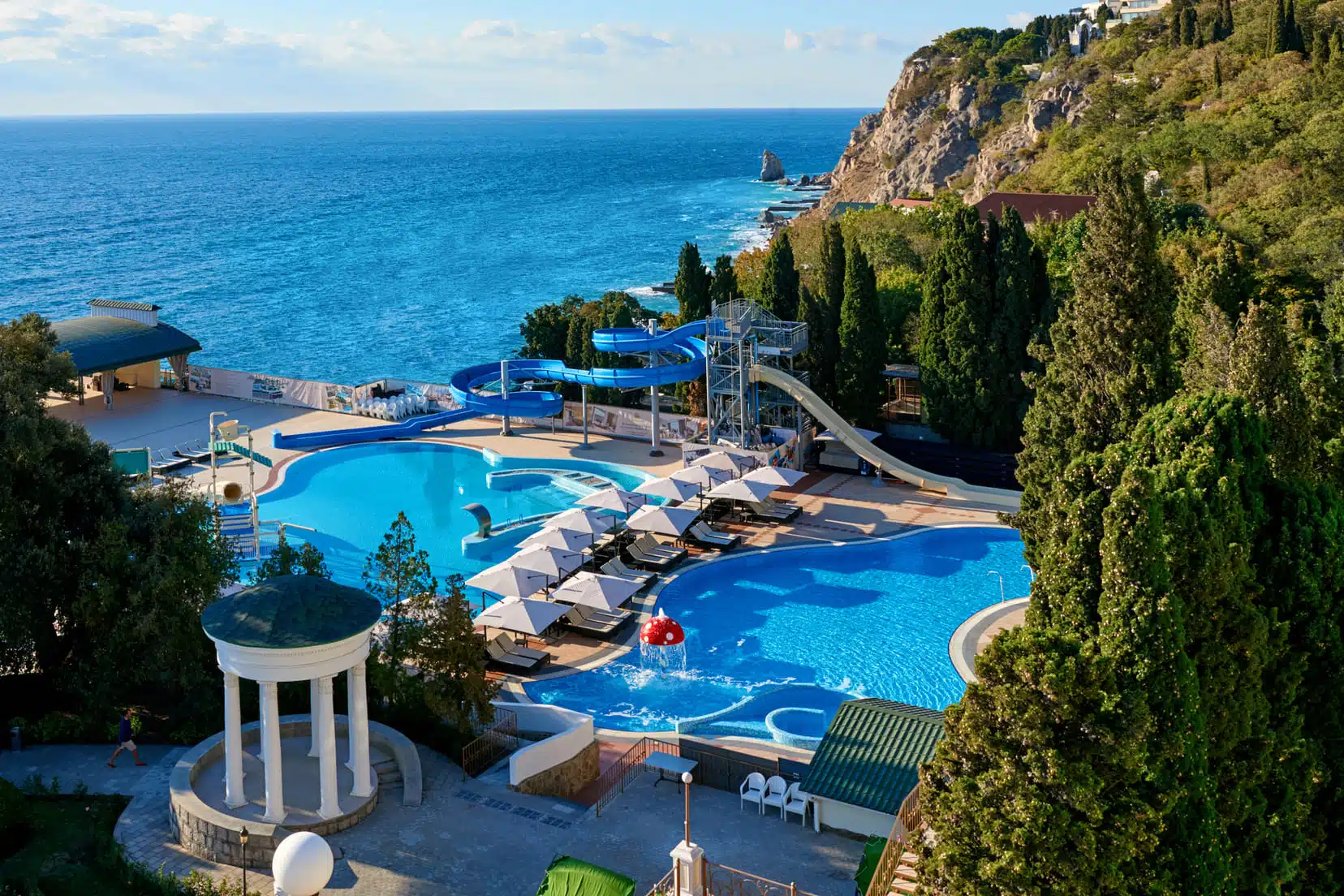 Курорт на первой береговой линии на ЮБК в Курпатах Palmira Palace